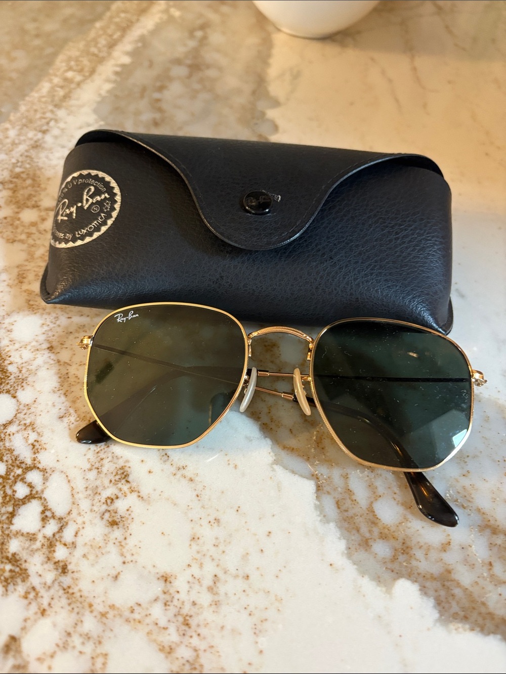 Ray-Ban Gold Frame Green Lens Sunglasses with Black Case